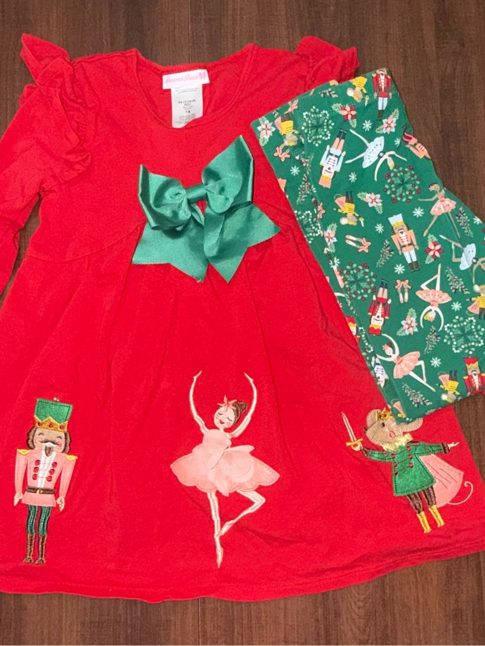 Bonnie Jean Kids Nutcracker Outfit with Green Bow